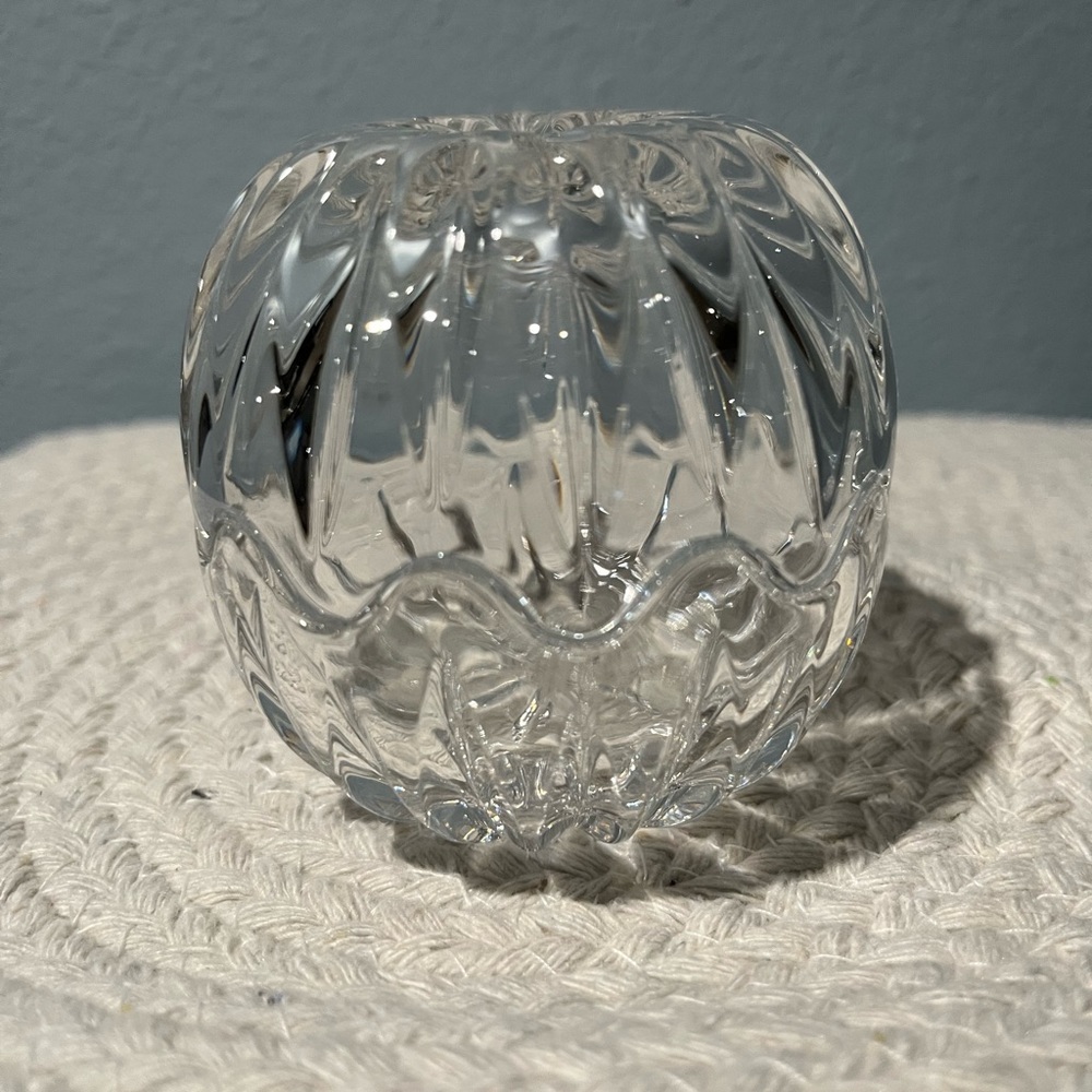 Vintage  Clam Shell
Lidded Trinket/Jewelry Dish